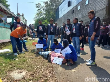 Polisi Gelar Rekonstruksi Pembunuhan Wanita di Tangsel, 38 Adegan Diperagakan
