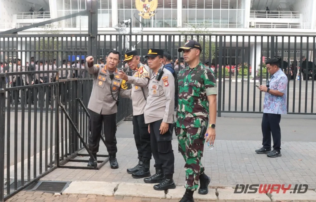 Polisi Jakarta Kerahkan 1.647 Personel Amankan Laga Barcelona Legends vs DRX World Legends di GBK