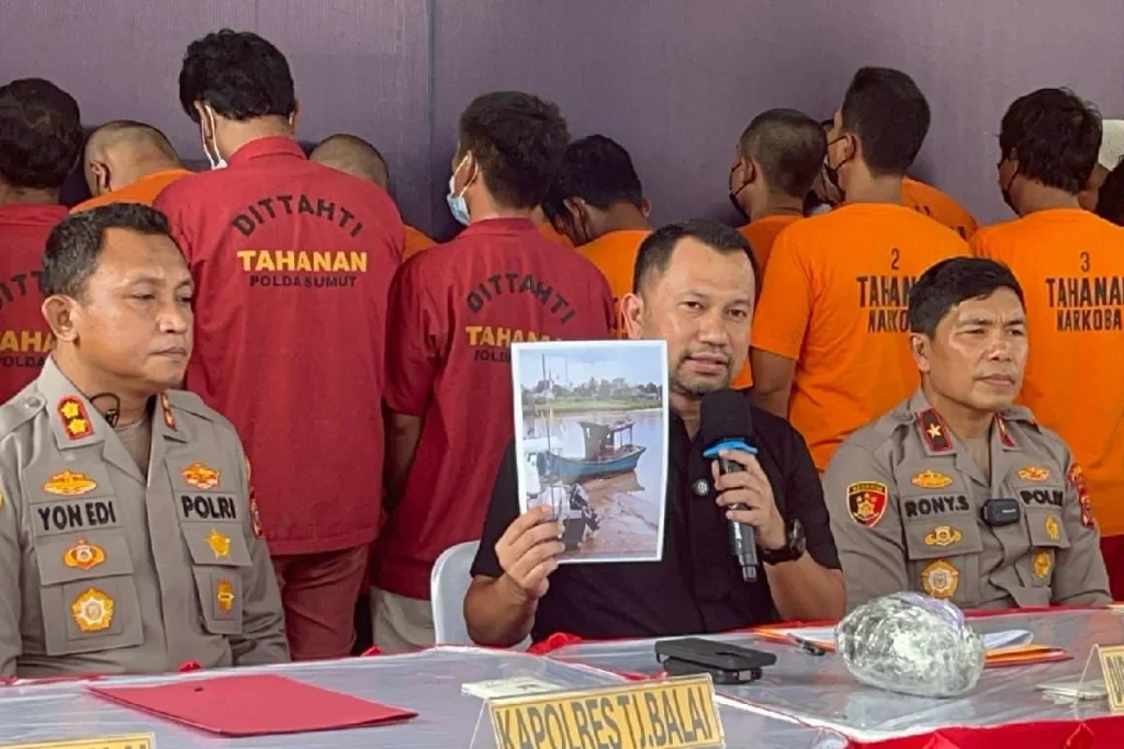 Polisi Vape: Video Viral Tunjukkan Personel Polda Sumut Diduga Hisap Zat Terlarang