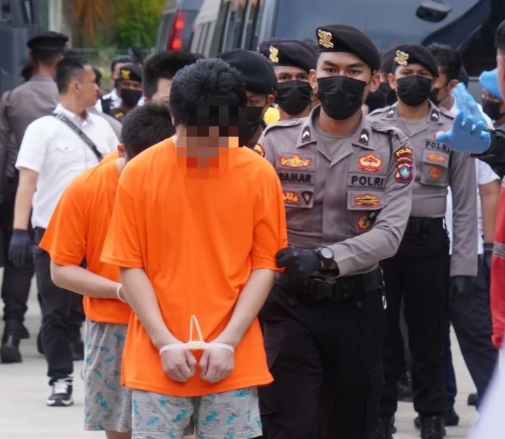 Polri Tangkap 16 WNA Terkait Love Scamming dengan Modus Liburan dan Investasi
