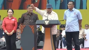Prabowo Hadiri Peringatan May Day di Monas, Tunjukkan Pemerintah Bersatu dengan Buruh