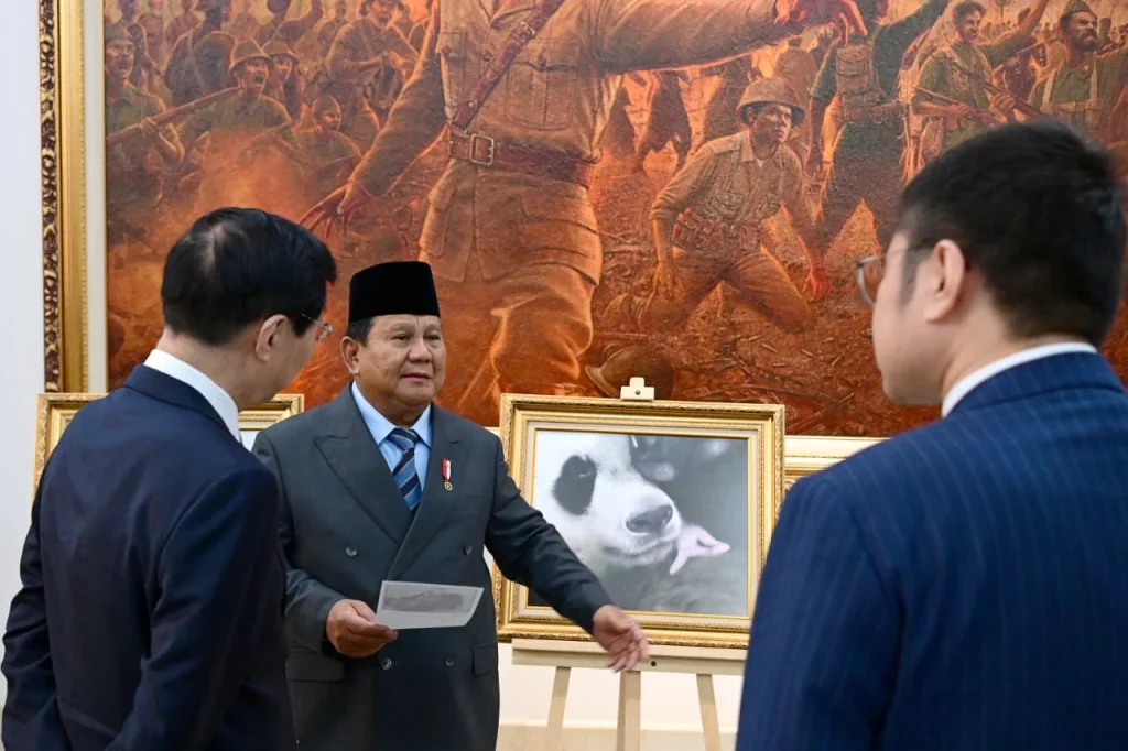 Prabowo Hadirkan Pakaian Eksklusif untuk Anjing Presiden Korea, Gerakan Diplomasi 'Anabul' Bikin Heboh