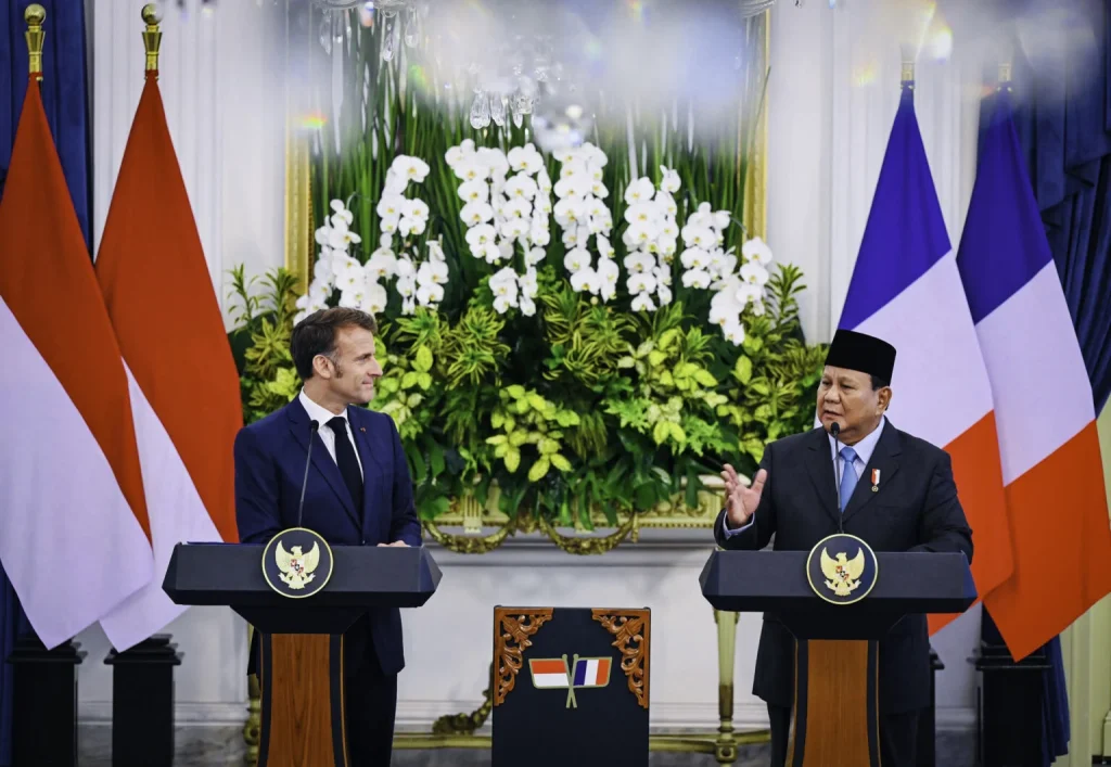 Prabowo Subianto Bertemu Presiden Macron di Paris Bahas Alutsista dan Transisi Energi
