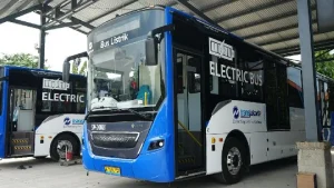 Prabowo Subianto Jajal Bus Listrik Transjakarta di Pabrik VKTR Magelang, Tanda Langkah Besar Industri EV Indonesia