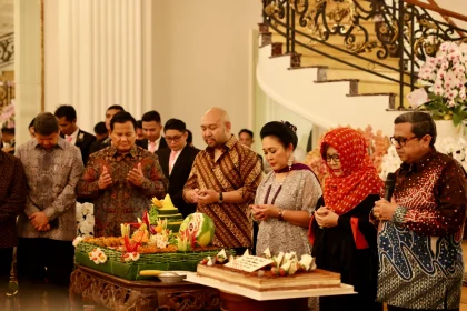 Prabowo Subianto Unggah Foto Syukuran Ultah Titiek Soeharto, Doa untuk Keberkahan
