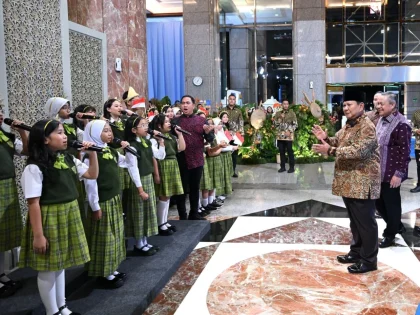 Prabowo Tekankan Indonesia Tak Boleh Minder, Negara Lain Belajar Program MBG