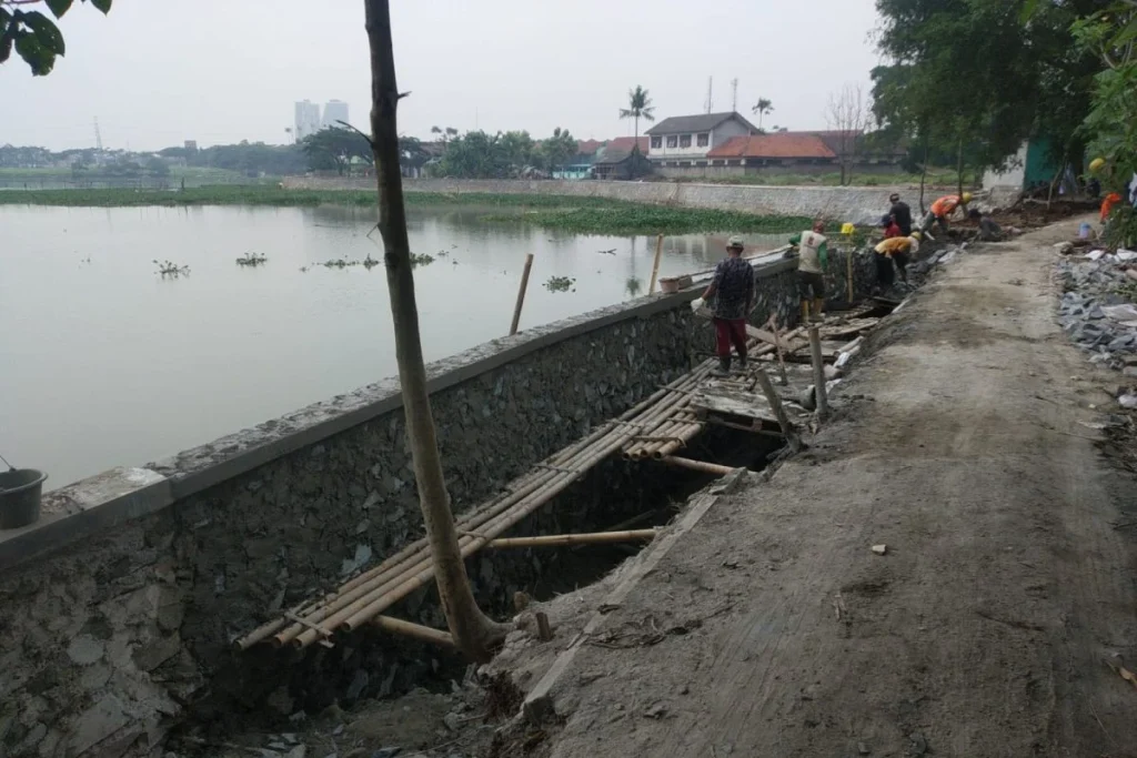 Program Normalisasi Sungai Cirarab Percepat Penanganan Banjir Tangerang April 2026