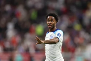 Raheem Sterling Dipastikan Tinggalkan Feyenoord di Akhir Musim 2023/2024