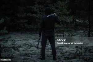 Rekaman Bodycam Tunjukkan Pria Berlari dengan Pisau Menghadapi Petugas Sacramento Sebelum Penembakan