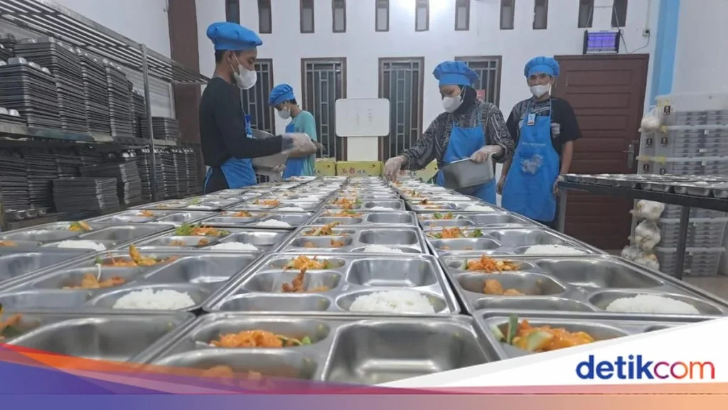 Ribuan Dapur MBG Ditutup Karena Penyimpangan, Aktivis 98 Tegaskan Prabowo Tak Tutup Mata