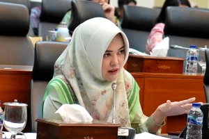 Sarifah Ainun Jariyah Dorong Kemandirian Pangan lewat Inisiatif Budikdamber untuk Keluarga