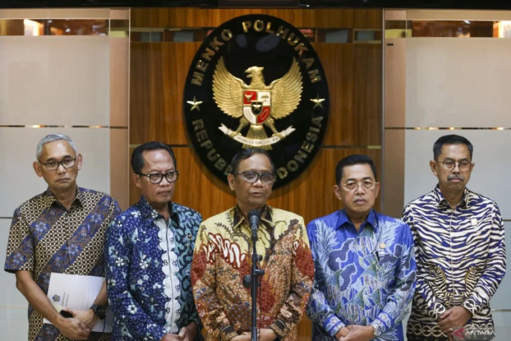 Sepatu Mewah Bupati Tulungagung Jadi Sorotan, RUU Perampasan Aset Diperlukan untuk Tingkatkan Transparansi