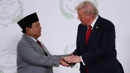 Seruan Pujian Terhadap Presiden Trump di Tengah Seruan Perdamaian: Perspektif 'Bertahan Menyerang'