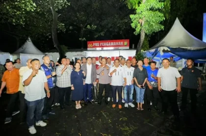 Seskab Teddy Temui Kapolri dan Buruh di Monas Jelang May Day 2026