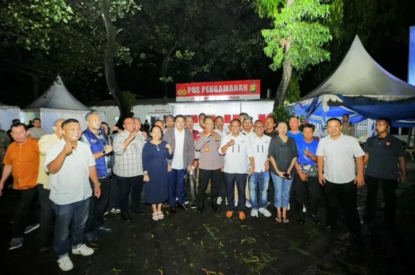 Seskab Teddy Temui Kapolri dan Buruh di Monas Jelang May Day 2026