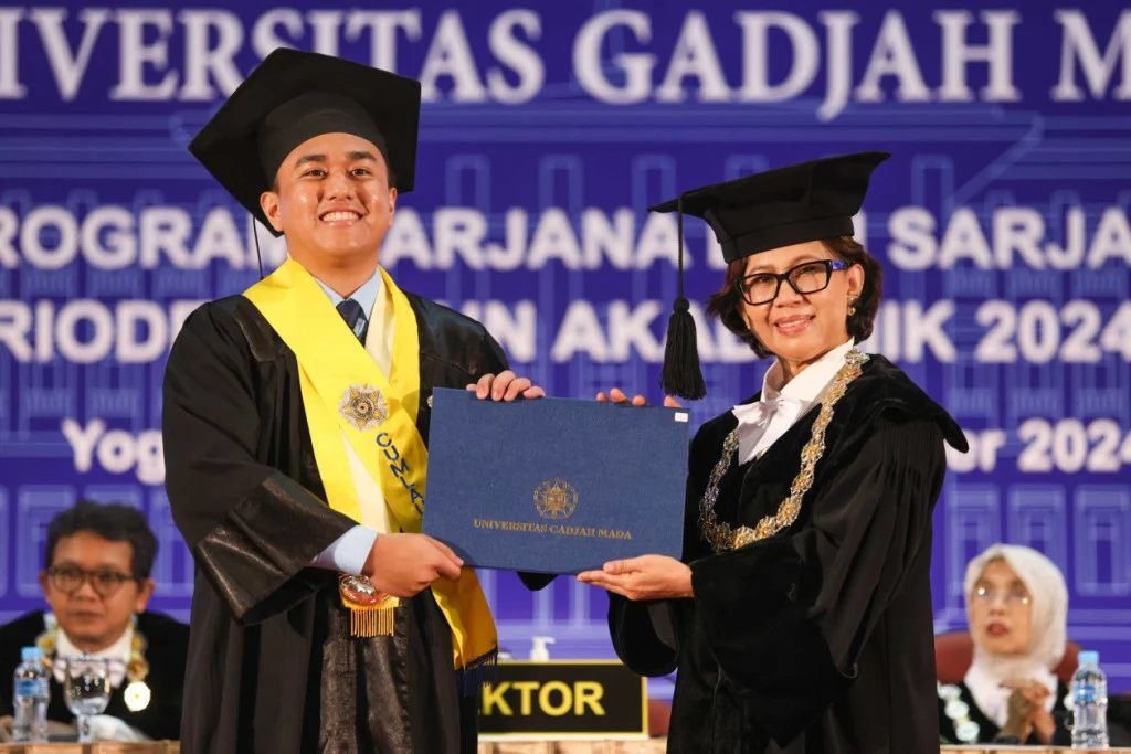 Stanley Evander Jadi Lulusan Doktor Tercepat UGM 2026 dengan Riset Kit Ekstraksi DNA