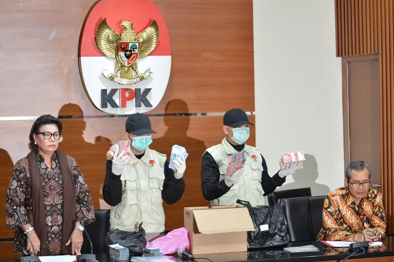 Tiga Kepala Daerah Jawa Timur Ditangkap KPK, Emil Sebut Ini Momen Berbenah Pengawasan Intern