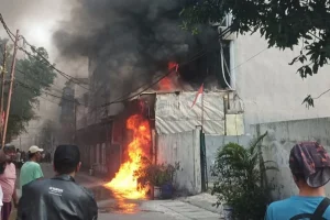 Tragedi Kebakaran di Grogol Petamburan: Lima Anggota Keluarga Tewas Tertimpa Asap Mematikan