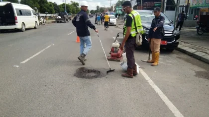 Warga Marunda Tuntut Perbaikan Jalan Marunda, Tidak Hanya Tambal Sulam