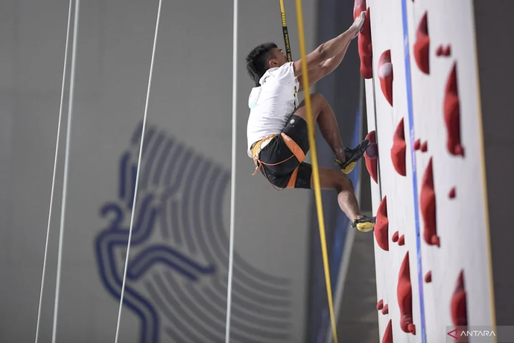 Zhao Yicheng Pecahkan Rekor Dunia Speed Climbing di Asian Beach Games, China Dominasi dengan 5 Emas Layar