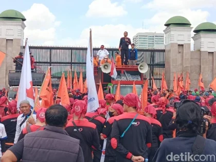 101 Penangkapan Demo Buruh di DPR, Mayoritas dari Luar Jakarta