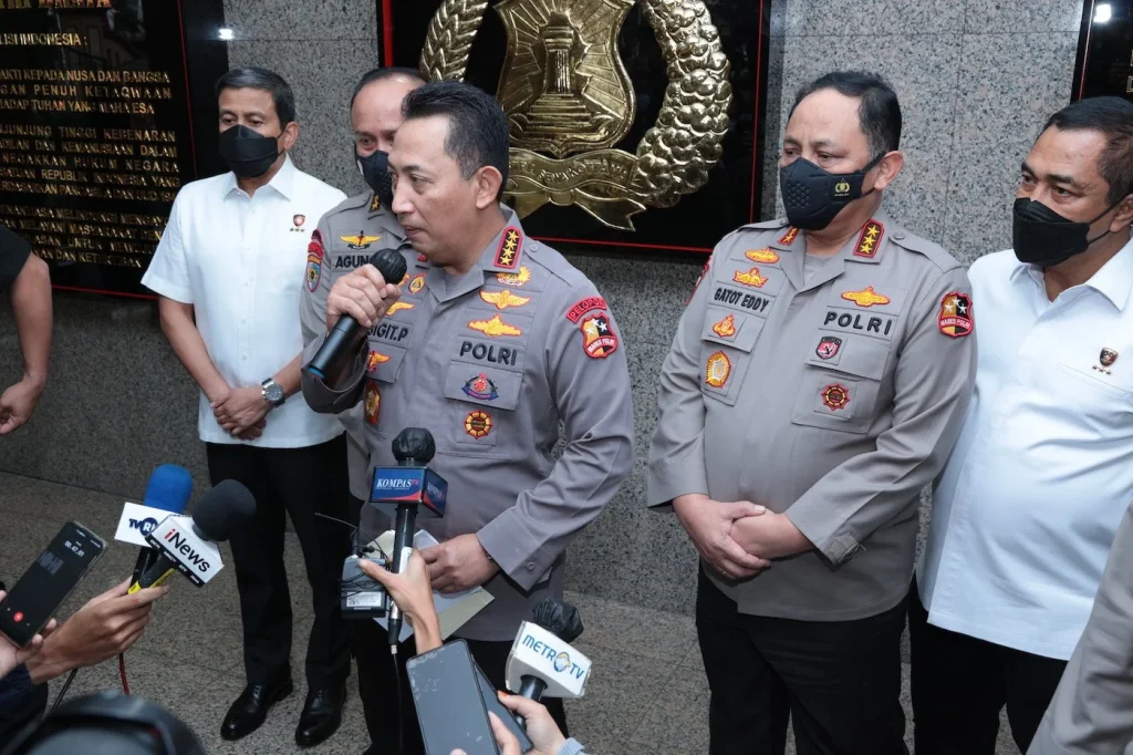 3 Irjen dan 1 Kombes Pol Dimutasi Kapolri ke Baharkam Polri
