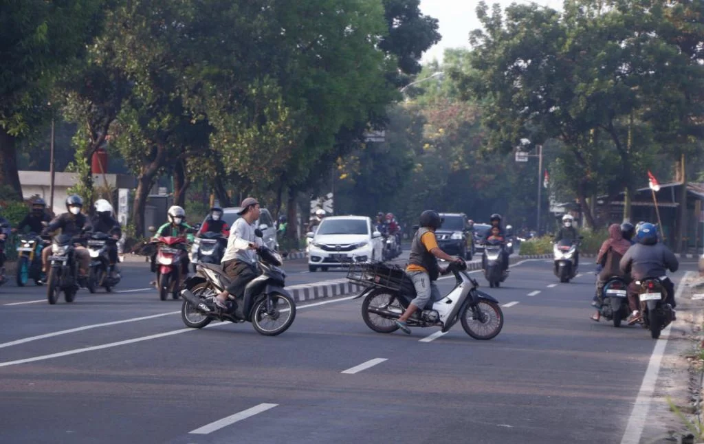 50 Motor Lawan Arah dalam 5 Menit di Ring Road Cengkareng, Gara-Gara Malas Putar Balik