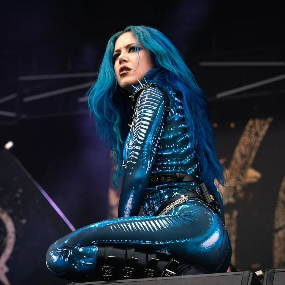 Alissa White-Gluzz Resmi Jadi Vokalis Baru DragonForce