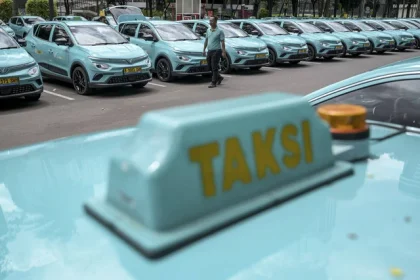 Ancaman Keselamatan Transportasi Umum: Rekrut Kilat Pengemudi Taksi