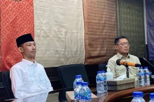 Anggota DPRD Jember Diultimatum Gerindra karena Merokok dan Main Gim saat Rapat