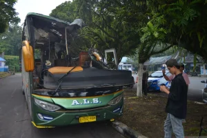 Anggota Komisi V Prihatin Kecelakaan Bus ALS vs Truk BBM di Sumsel, Tekan Evaluasi Sistem Transportasi