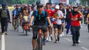 Antusias Jakarta di Car Free Day Perdana di Rasuna Said