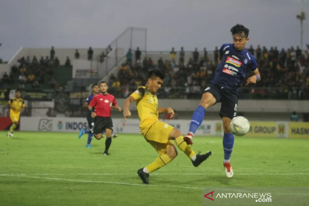 Arema FC Tutup Musim dengan Kemenangan 3-1 Atas PSIM di Super League