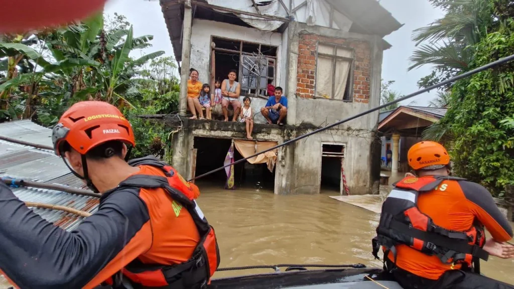 Banjir Melanda Kota Manado, 747 Warga Terpaksa Mengungsi