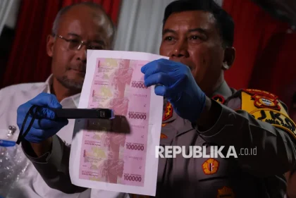 Bank Indonesia dan Polri Pemusnahkan 446 Ribu Lembar Uang Palsu