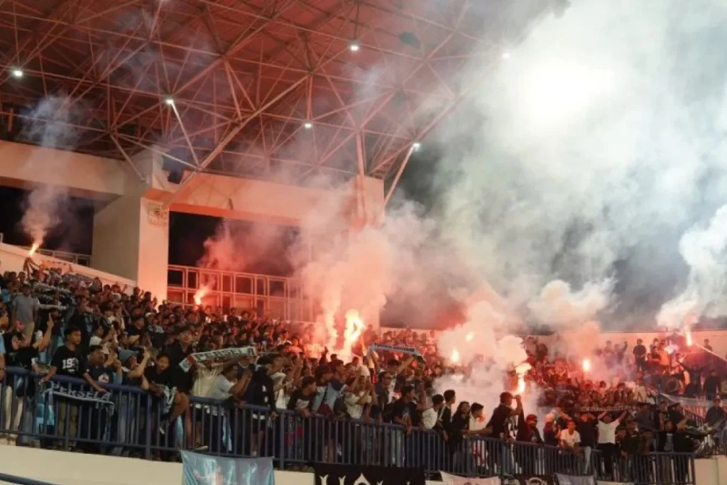 Bebas dari Sanksi, Suporter Persela Siap Penuhi Stadion Surajaya