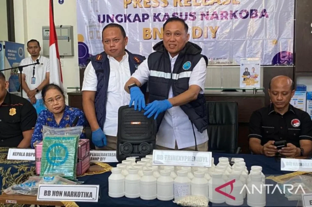 BNNP DIY Bongkar Laboratorium Rumahan Peracik Tembakau Sintetis di Bantul