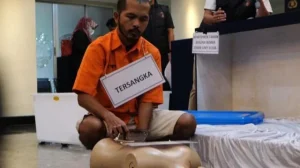 Bocah 9 Tahun Menyambut Ayah yang Pulang usai Ditawan Israel