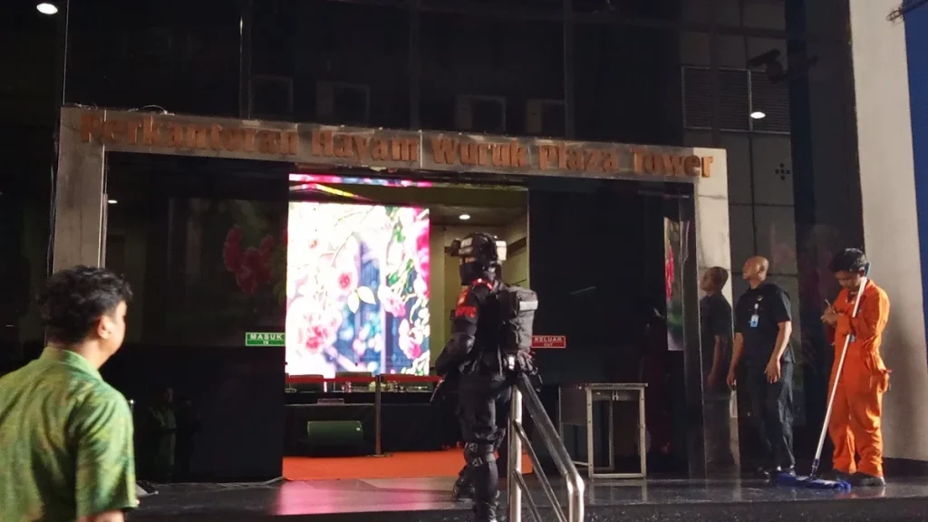 Brimob Dikerahkan Jaga Perkantoran di Hayam Wuruk Jakarta Barat
