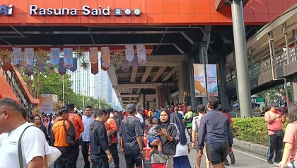 CFD Perdana di Rasuna Said: Warga Ramaikan Jalan hingga Panggung Hiburan