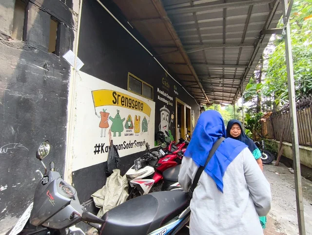 Dari Sampah Jadi Berkah: Warga Srengseng Bisa Beli Beras hingga Nabung Emas