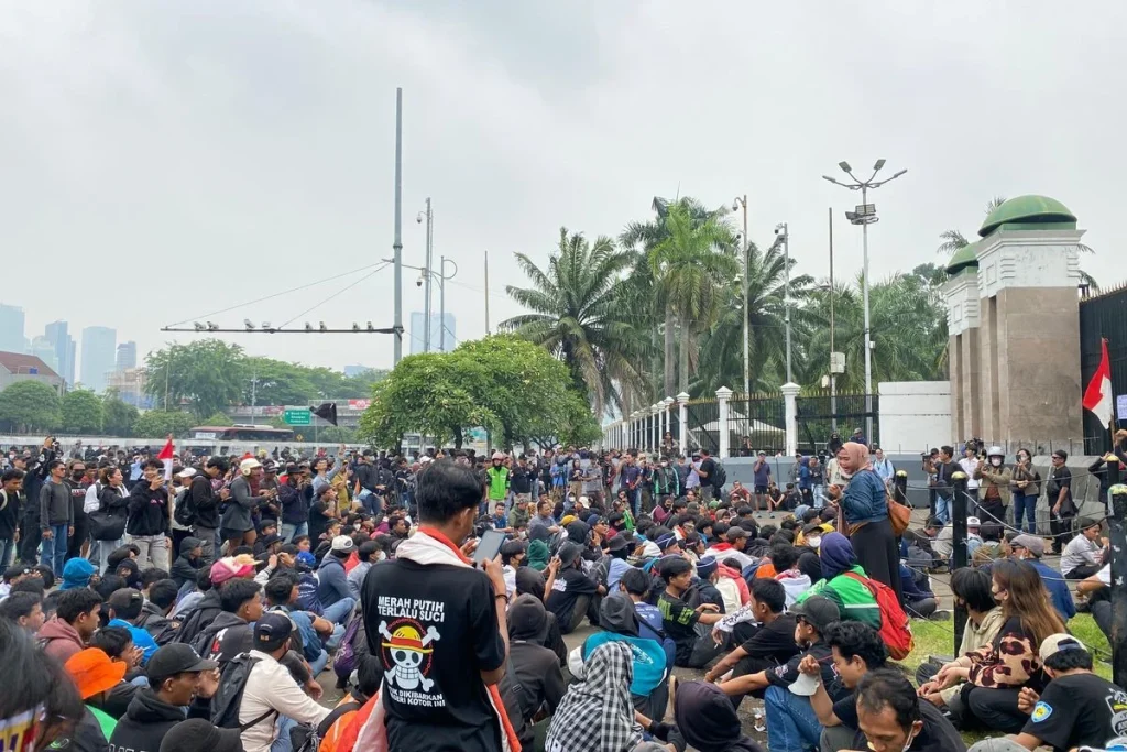 Demo Mahasiswa Jakarta: Dua Aksi di Medan Merdeka & Senayan, Waspadai Kemacetan Lalu Lintas