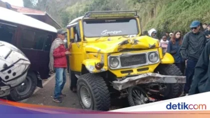 Detik-detik Dua Orang Tewas Kecelakaan Jip di Jalur Wisata Bromo