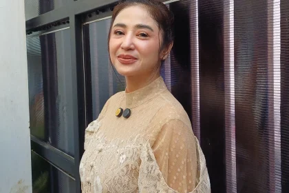 Dewi Perssik Ternyata Kuliah Jurusan Psikologi