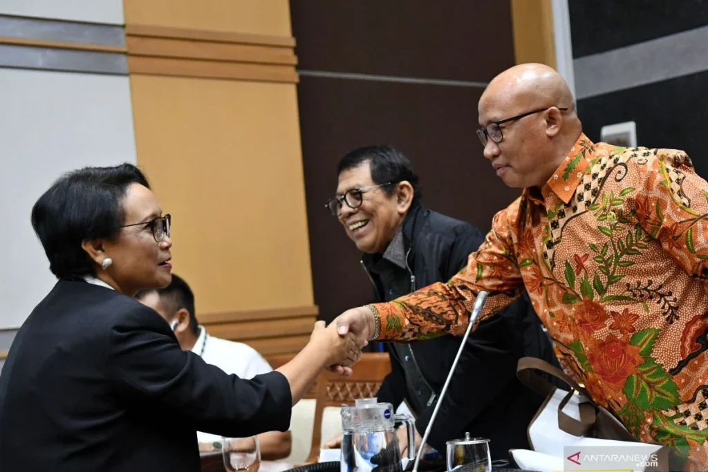 DPR Apresiasi Keberhasilan Pemerintah Bebaskan WNI dari Tangan Israel