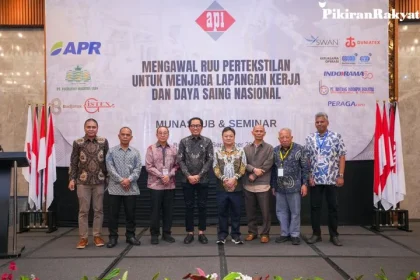 DPR Ingatkan Kontribusi Industri Padat Karya terhadap Lapangan Kerja Nasional