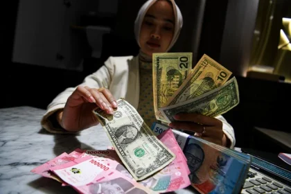 Ekonom: Kenaikan Suku Bunga BI Positif untuk Selamatkan Rupiah dan Inflasi