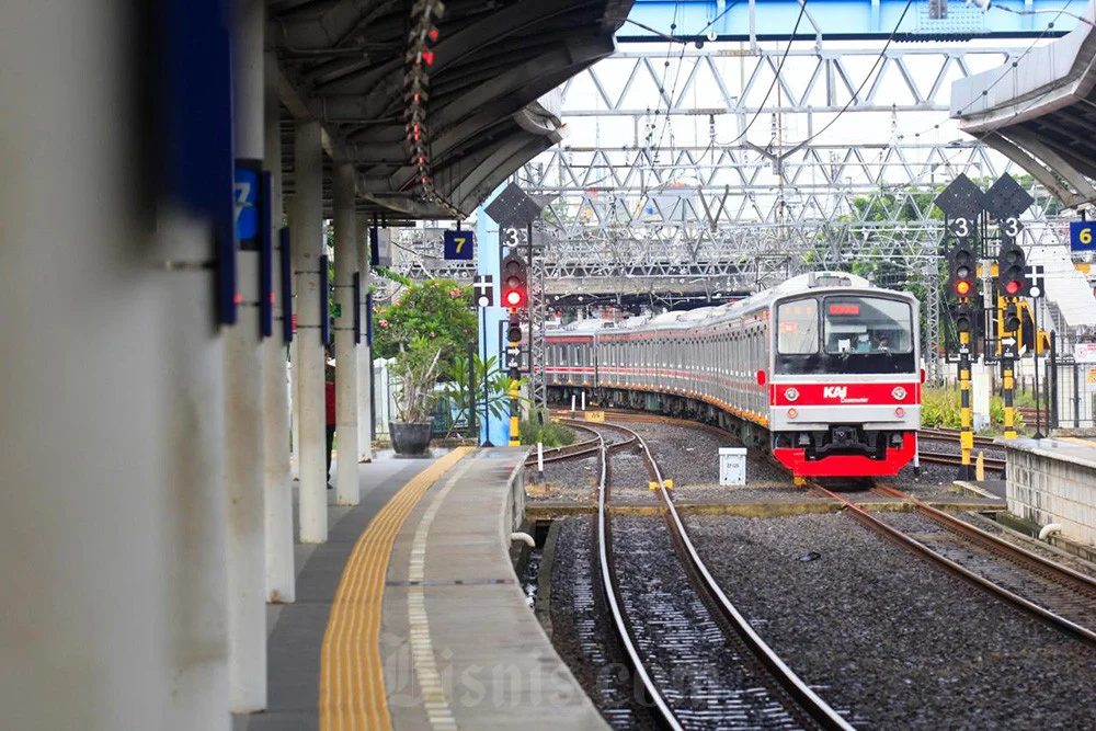 Elektrifikasi Kereta Api Dorong Kenaikan 401 Juta Perjalanan Urban