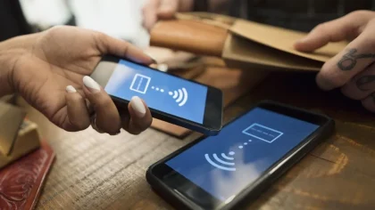 Fenomena Anak Muda Zaman Sekarang, Melek Cashless Tapi Gak Paham Cara Atur Uang dengan Bijak