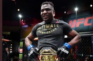 Francis Ngannou Dinobatkan Sebagai Petarung Kelas Berat UFC Terhebat